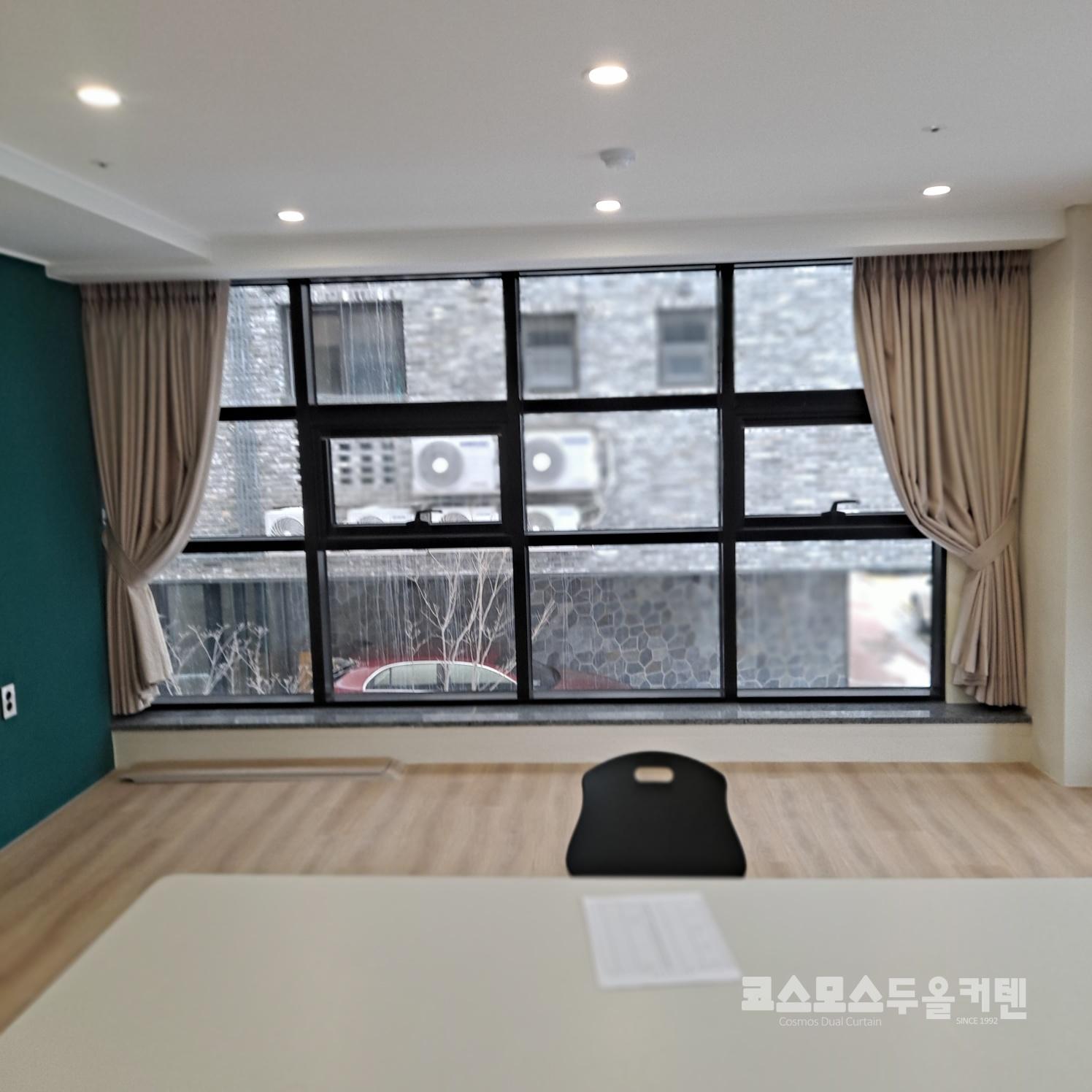 /user/c/cosmosdual/editor/2503/b8337beeb9faad569366d60a70aeb32c_1742718506_0269.jpg 이미지크게보기