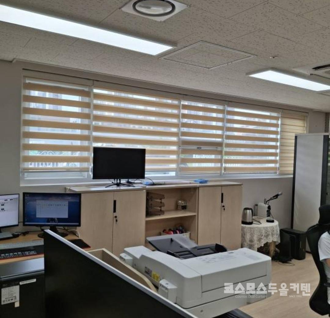 /user/c/cosmosdual/editor/2510/e90b526d953eba2e750d7ceaa7299810_1761212635_3033.jpg 이미지크게보기