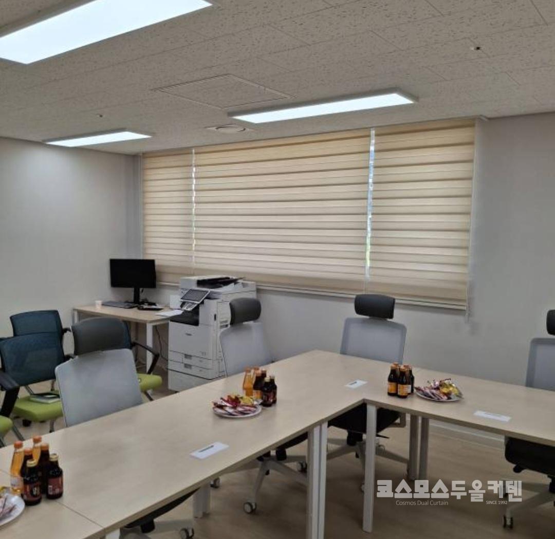 /user/c/cosmosdual/editor/2510/e90b526d953eba2e750d7ceaa7299810_1761212670_6566.jpg 이미지크게보기